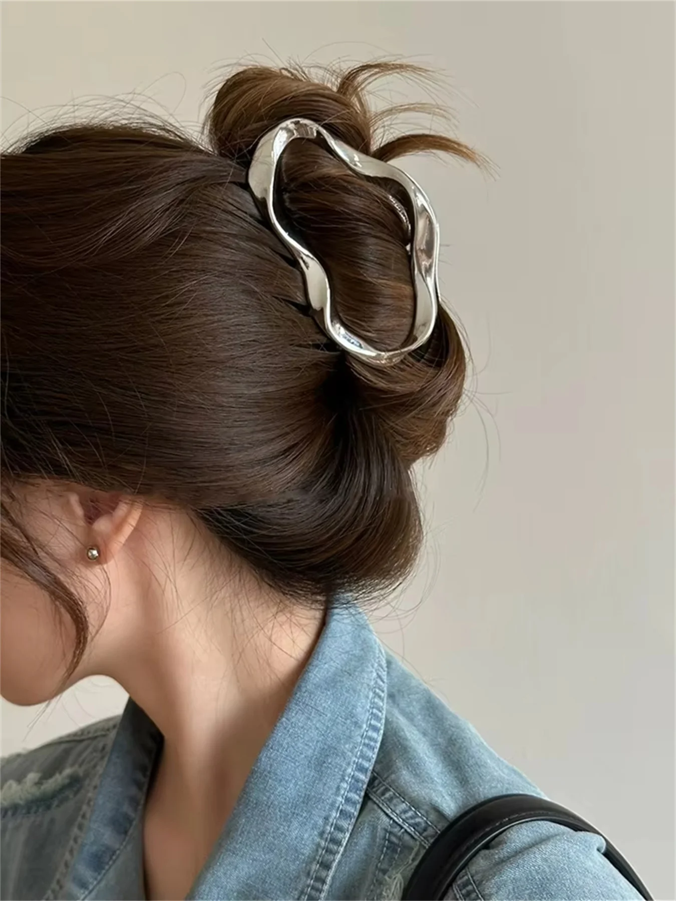 Thumbnail 2 - #90 Metal Hair Clip Sets Price Drop Alerts