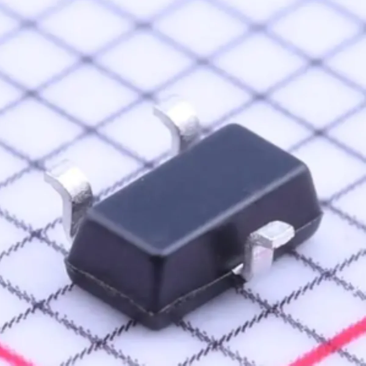 AH1802-WG-7 Marking KC SC59-3 Original Hall Switch Sensor Full Pole Type 2.5V~5.5V ±4mT ±1mT 8uA Open Drain MAGNETIC OMNIPOL