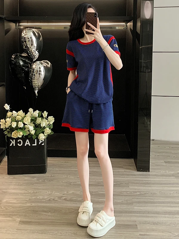 

Loose Slimming Casual Sportswear Set Women Summer Fashion Anti-aging Striped Short Sleeve T-shirt Shorts Two-piece Set