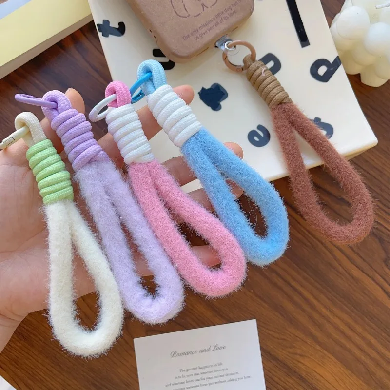 Short Plush Colorful Phone Lanyard Cute Wrist Straps Women's Hand-held Chain Anti Lost Hanging Rope For iPhone 16 Samsung Mi