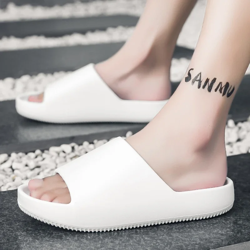 

Мужские домашние и уличные легкие удобные тапочки на мягкой подошве, летние нескользящие пляжные туфли, модные мужские сандалии на толстой подошве