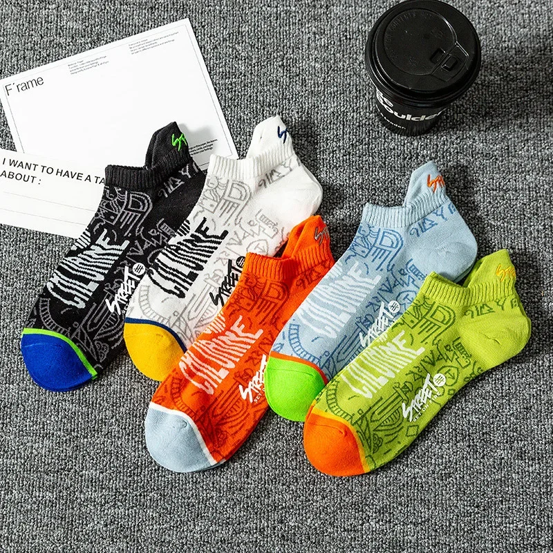 

5 Pairs Of Men's Simple Graffiti Liner Anklets Socks, Comfy Breathable Soft Sweat Absorbent Socks For Men's Outdoor Wearing