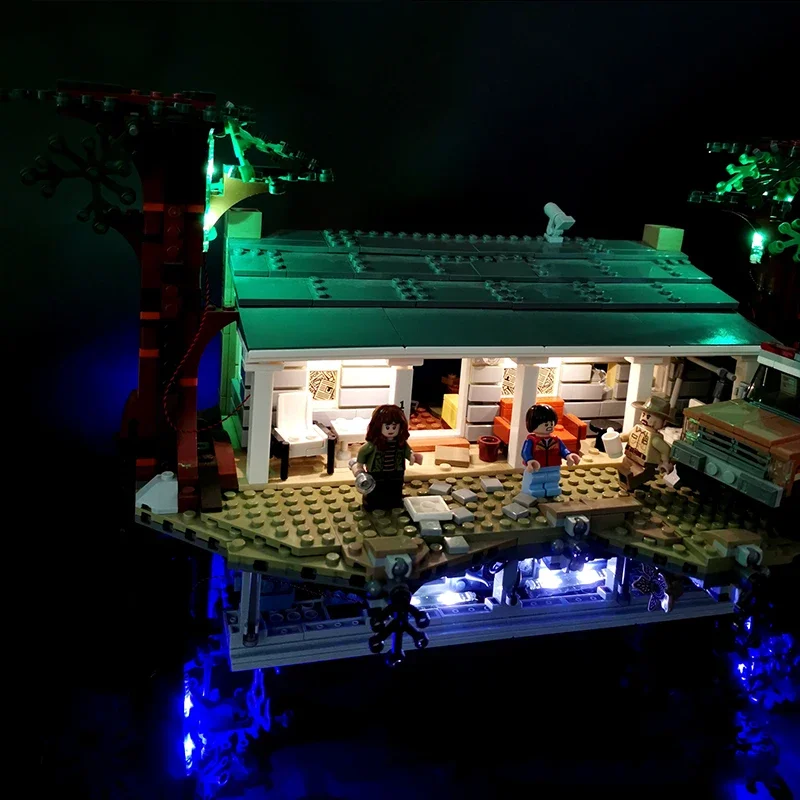 مجموعة إضاءة LED DIY لـ LEGO 75810 مجموعة مكعبات البناء المقلوبة (ضوء LED فقط، بدون نموذج كتل)