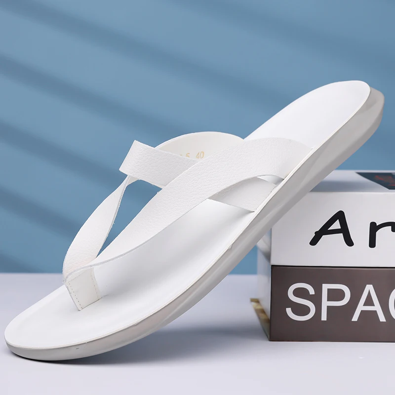 

Summer New Men Flip Flops Personalized Casual Couple Style Outdoor Anti Slip Breathable Beach Slippers（38-48）