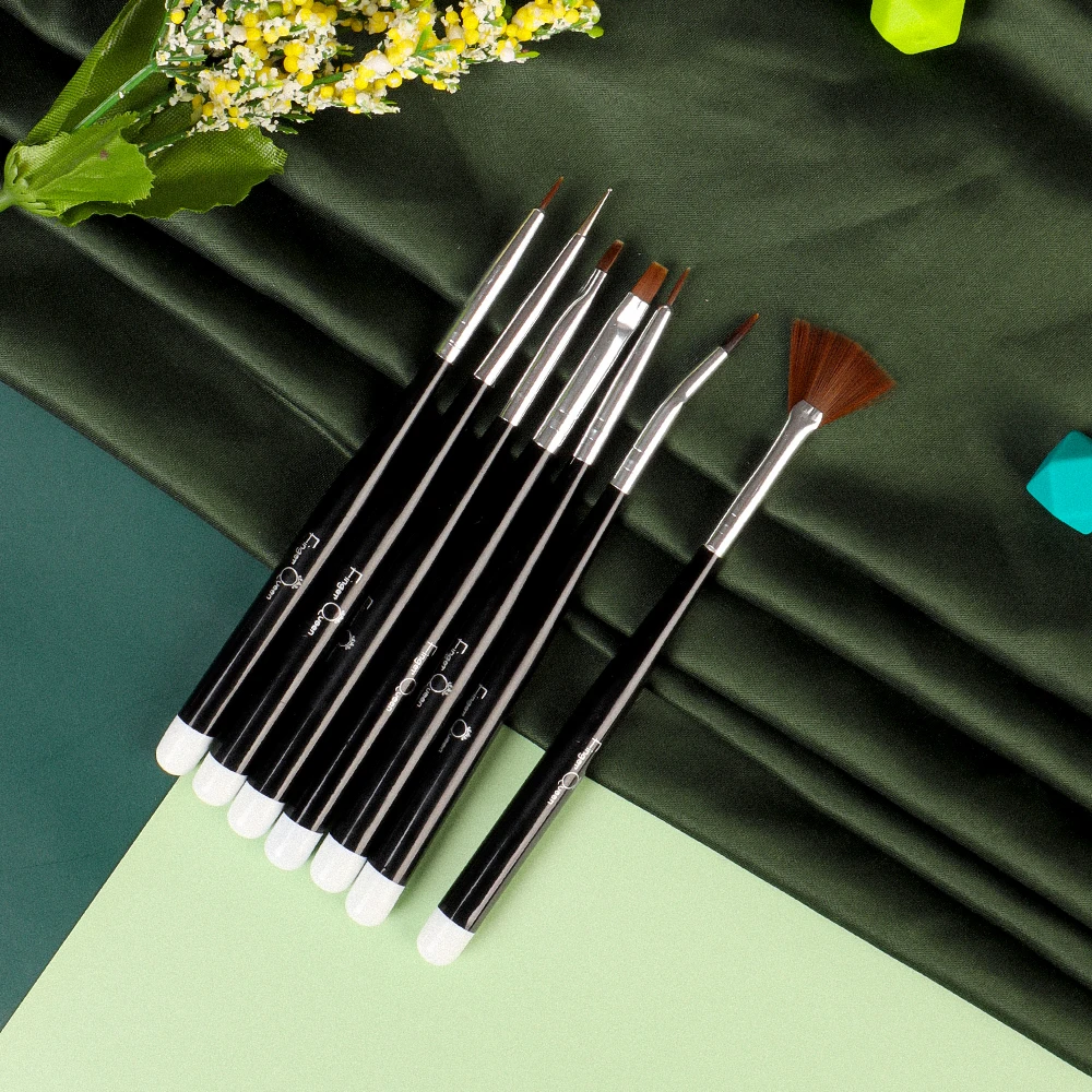 

Fashionable Fake Nail Brush Tool Suitable for Fine Painting of Long Lines Small Details Nail Brush Suitable for Nail Art 7pcs