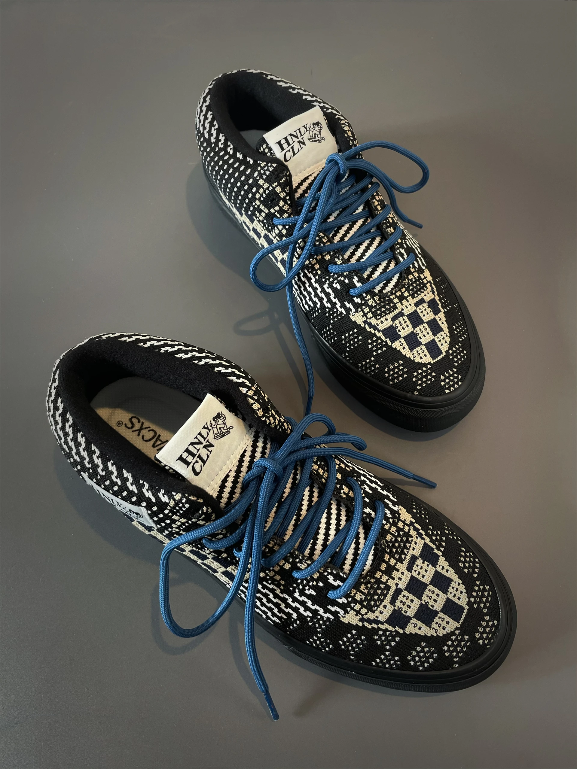 

2025 woven thread men's and women's board shoes retro medium top black and brown color matching lace-up retro casual shoes