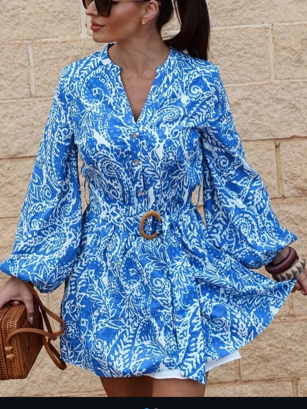

Women's Resort Fashion V-Neck Belt Embroidery Ethnic Casual Shirt Style Long Sleeve Dress Elegant High Street Short Dress