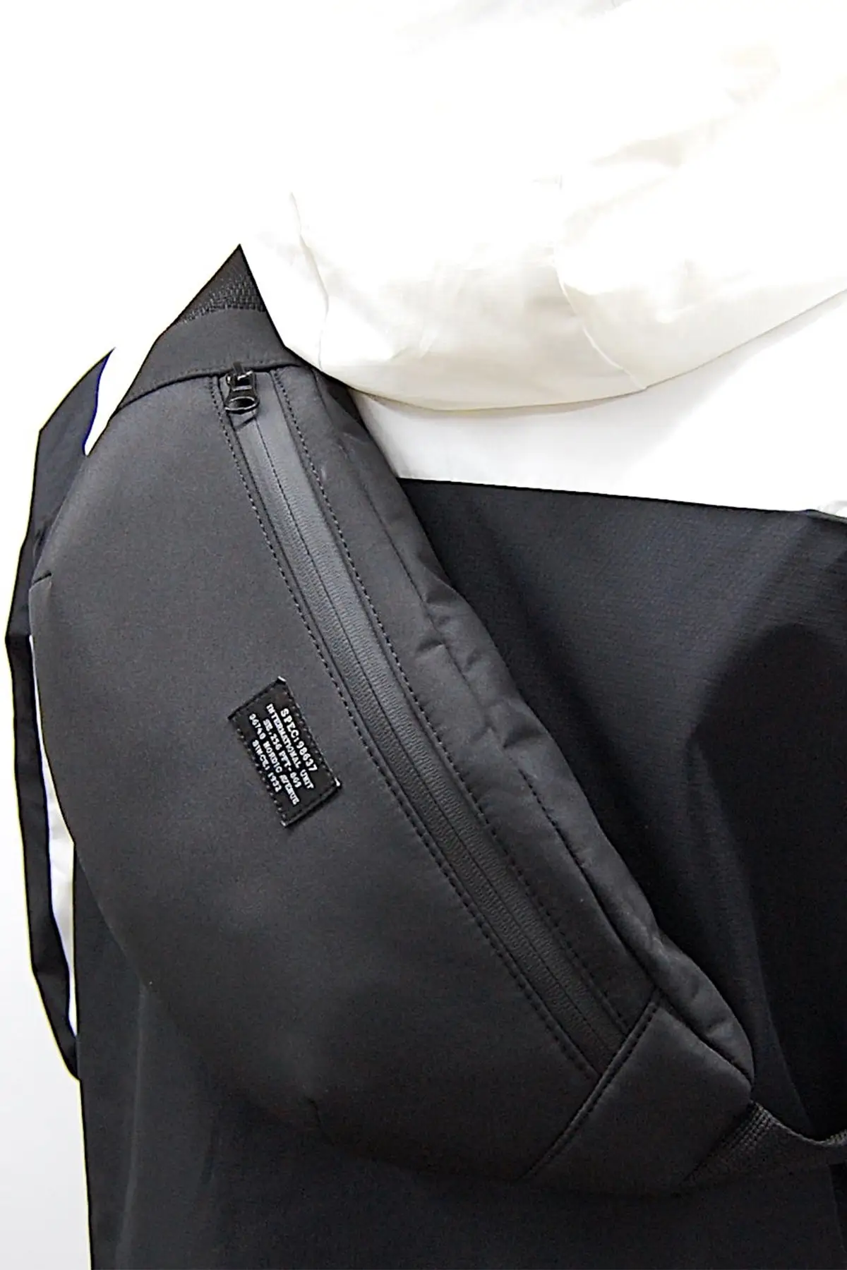 أسود شتاء مقاوم للماء نسيج الخصر و حقيبة كتف أنيق مفيد متعدد الوظائف تسليم سريع وآمن 2022 نموذج الاتجاه