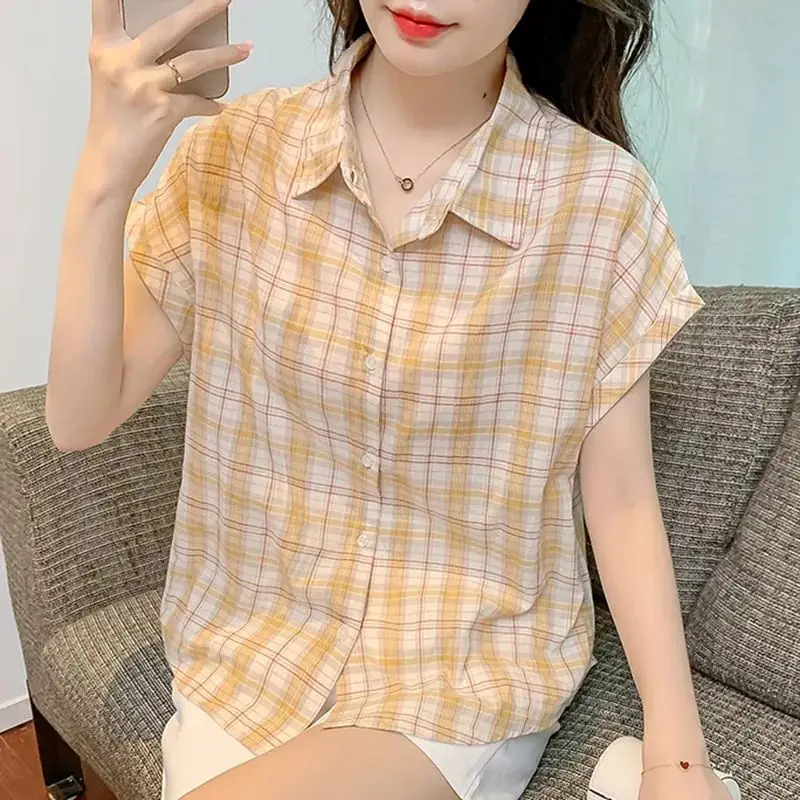 Minimalist Commuter Retro 2024 Summer New Shirt Women\'s Spliced Short Sleeve Pure Cotton Plaid Polo Collar Single Breasted Shirt