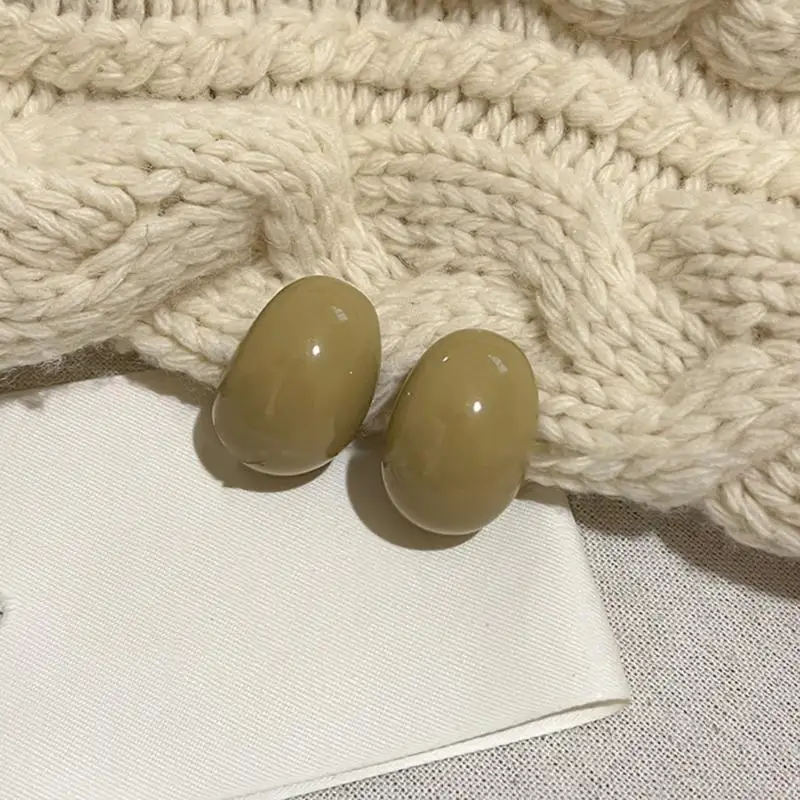  Stylish C Shaped Resin Ear Hoops Versatile Accessory for Different Styles Gift