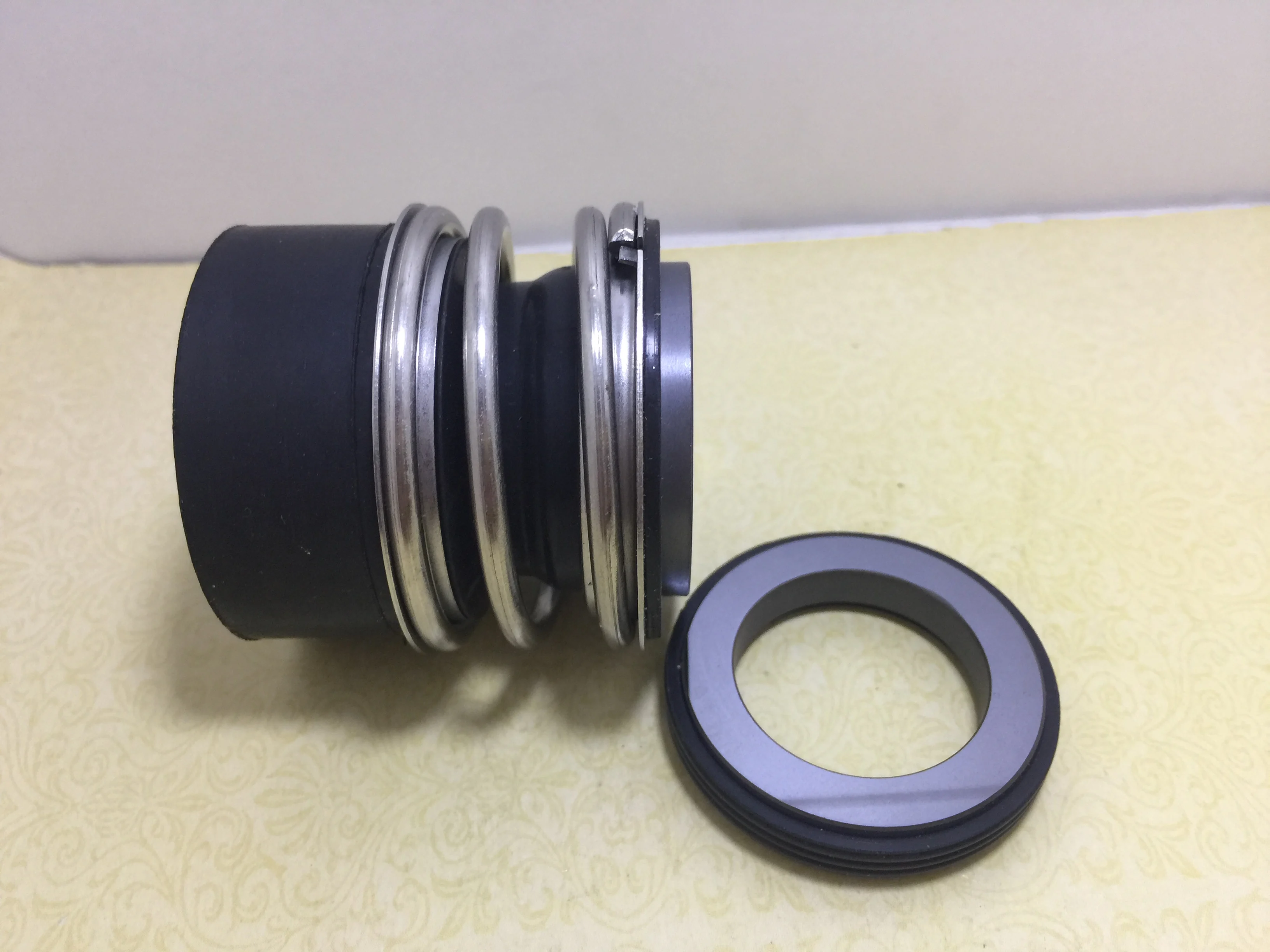 

MG13-22 , MG13/22-Z , MG13/22-G60 , MG13/22-G6 Mechanical Seals with G60/G6 stationary seats (Working length L3)