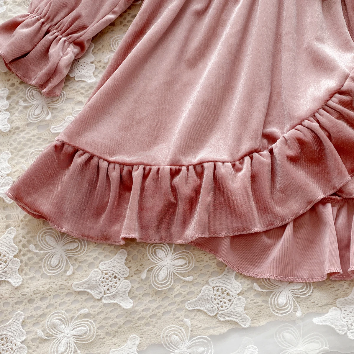 Humor Bear Mädchen-Seiden-Samt-Prinzessinnenkleid mit Langen Ärmeln, Schleife, Rüschen und Ausgestelltem Saum im Prinzessinnenstil, Herbstmode – Detail 6