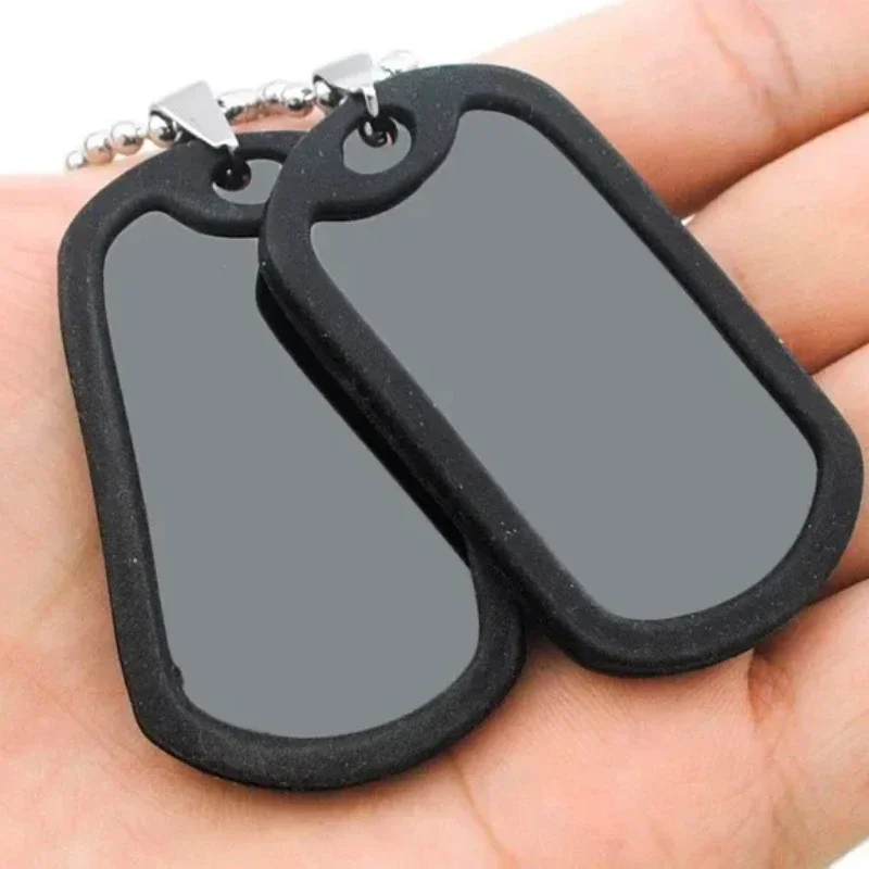 Fashionable Stainless Steel Pendant Necklace Free Carved Dog Tag Sweater Chain Soldier Rubber Cover Military Tag Amulet Jewelry