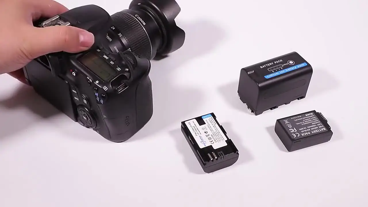 NP-FM50インフォリチウムmバッテリーソニーのカメラ & ビデオカメラccd