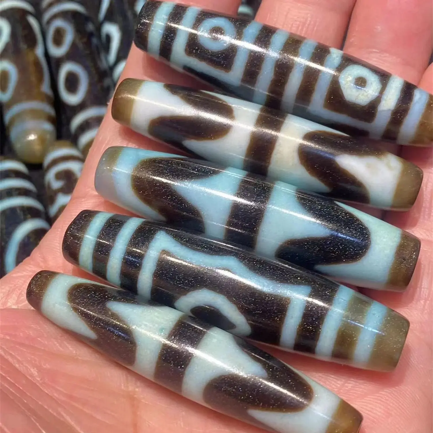 

10pcs/lot discount wholesale natural multi-pattern old agate dzi Special rarity Weathering lines Blu-green Taiwan craftsmanship