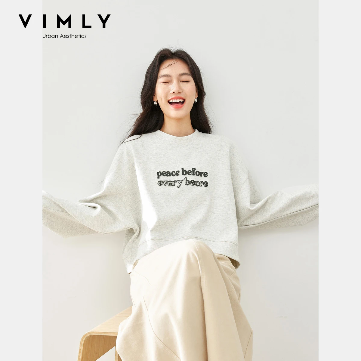 Vimly المرأة مكتب سيدة س الرقبة رسالة التطريز البلوفرات البلوز 2025 ربيع بسيط عادية فضفاض موضة متماسكة القمم M5221