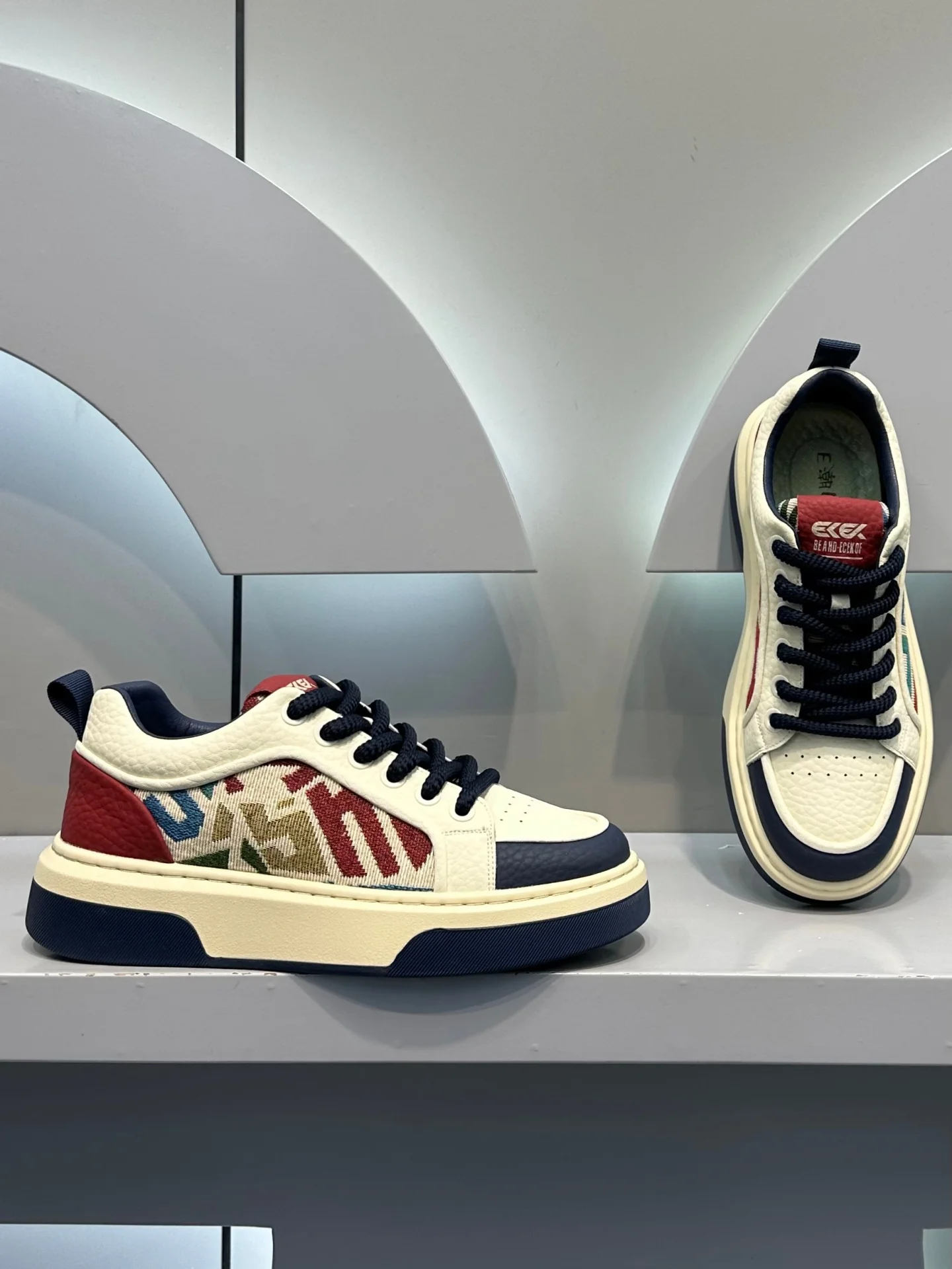 high-end-men's-low-top-embroidered-sports-oes-thi-bot-heightening-casual-board-oes-winter-season-youth-trend