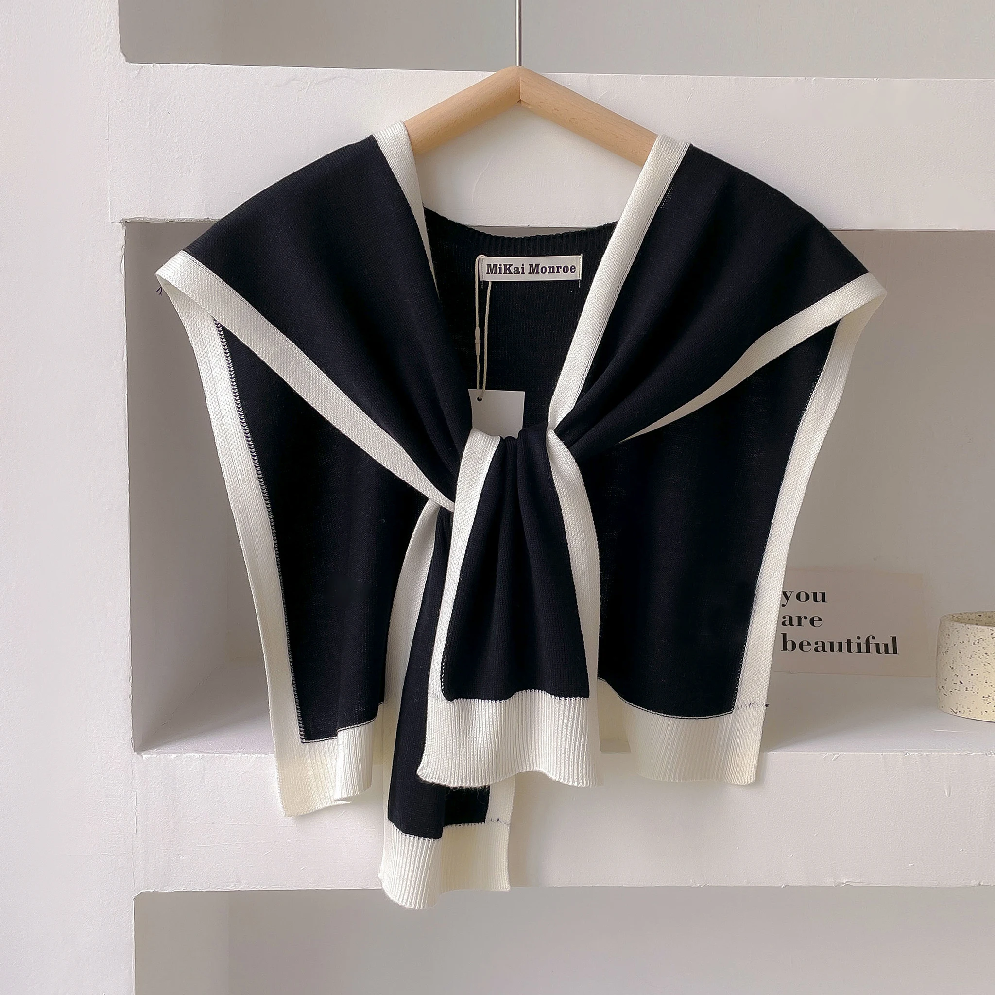 شال محبوك للربيع والخريف لعام 2025 مع وشاح للرقبة والكتف للرقبة والكتف موضة غير رسمية في الهواء الطلق