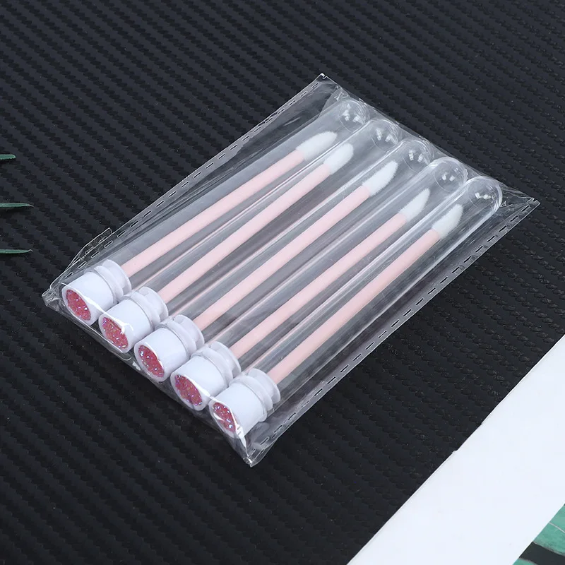 Wholesale 5-piece lip brush set suitable for applying lipstick reusable lip applicators, disposable lip sticks and lip smudgers