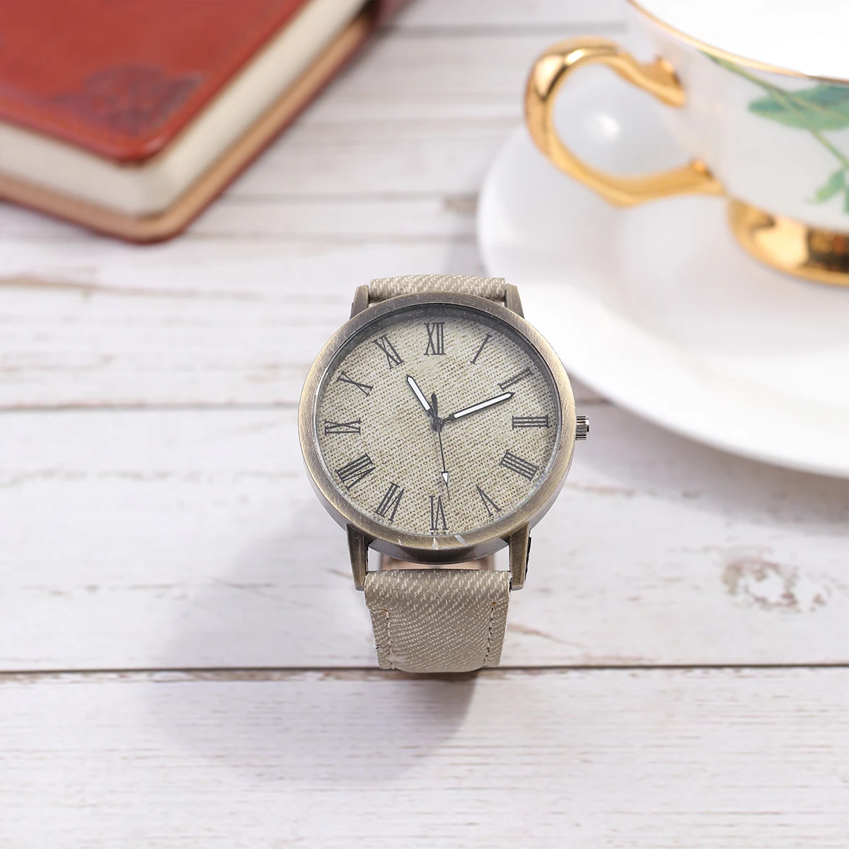 

Clip-on Canvas Pattern Watch Miss Decoration Wrist Ladies Watches for Women Fashion