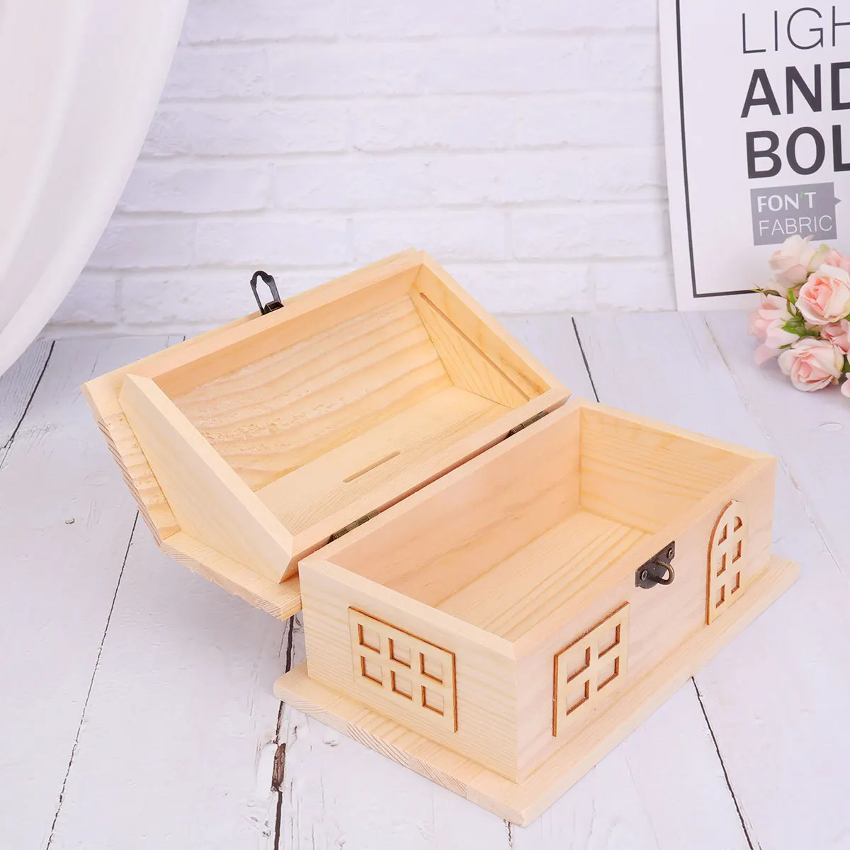 

1Pcs Wooden Saving Pot House Shaped DIY Money Box for Children's Art Project Developmental Gift Wooden Coin Bank