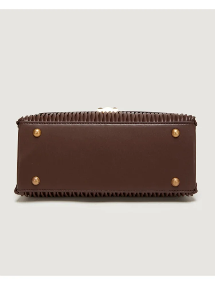 Tas Tangan Dekorasi Gesper Logam Kulit Pu Solid 2025 Tas Bahu Serbaguna Desain Berlipat Bergaya Tas Selempang Kasual Lembut Wanita