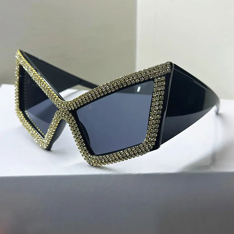 Diamant Quadrat Sonnenbrille Frauen Luxus Strass Großen Rahmen Sonnenbrille Weibliche Outdoor UV Schutz Kristall Damen Brillen – Detail 7