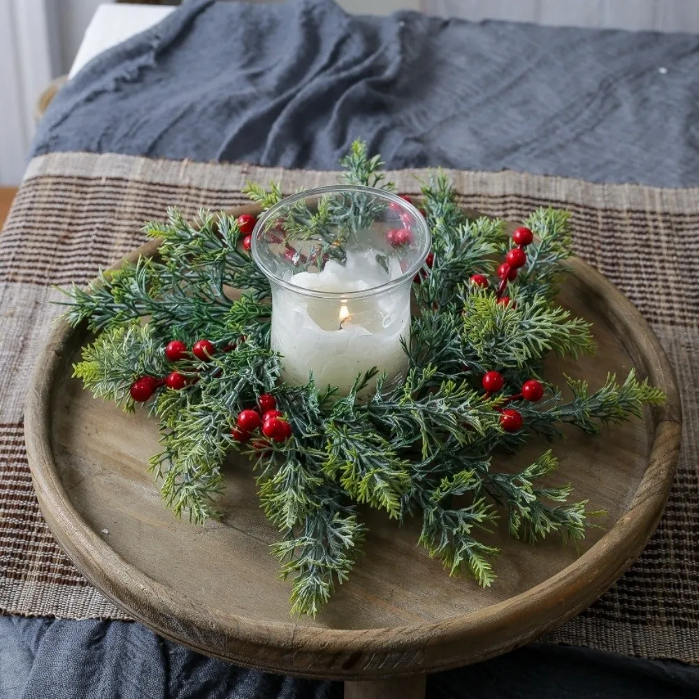 Artificial Christmas Candle Rings Christmas Table Decoration with Red Berry Candle Holder Rings Plastic Small Xmas Candle Wreath