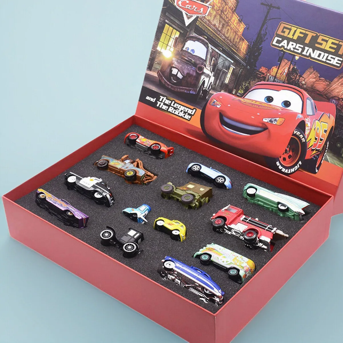 

Машинка Disney Pixar Cars: Макс Маккейн, Мэтт Мэйкер, дедушка Мэтт, грузовик, литая модель 1:55, город Радиатор-Спрингс, подарок на Рождество и День рождения