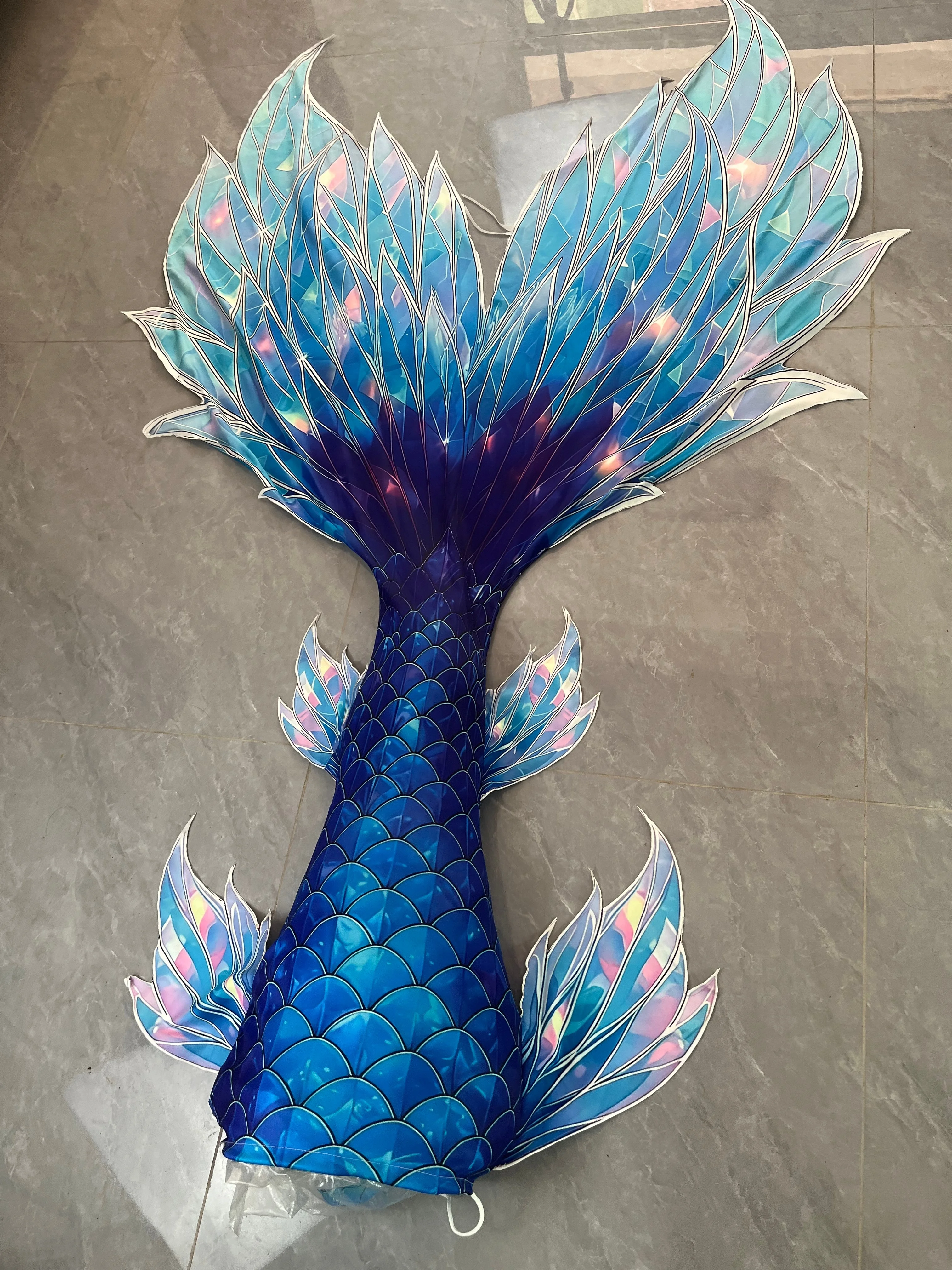 

New Shiny Blue Adult Mermaid Tail European Style Beach Vacation Mermaid Costume