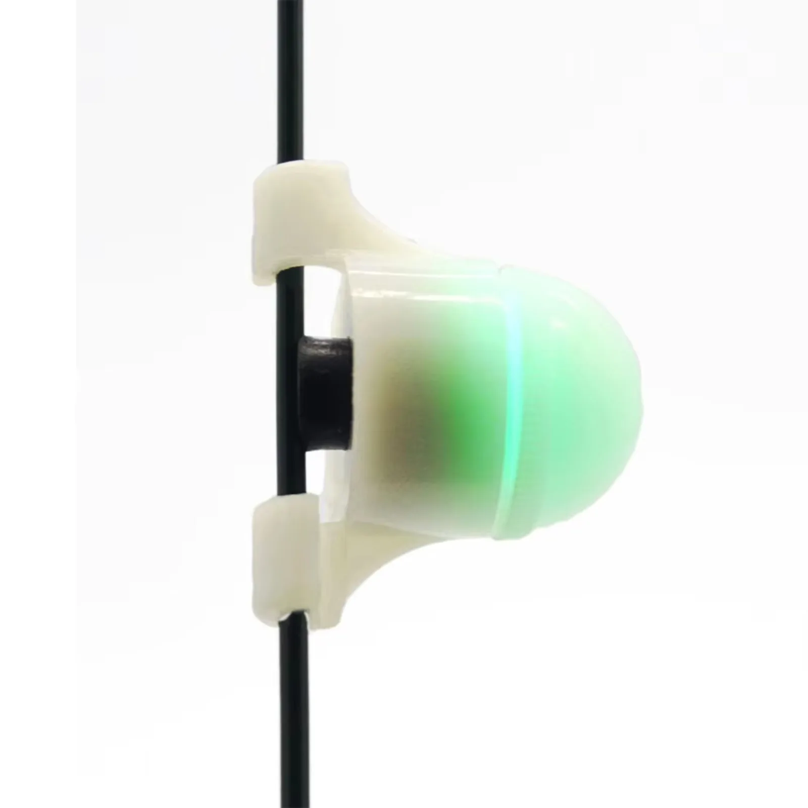 

White Mini LED Fishing Bite Alarm Light Green Flash Night Fishing Rod Indicator Sensitive Alert Lamp for Outdoor Fishing Tackle