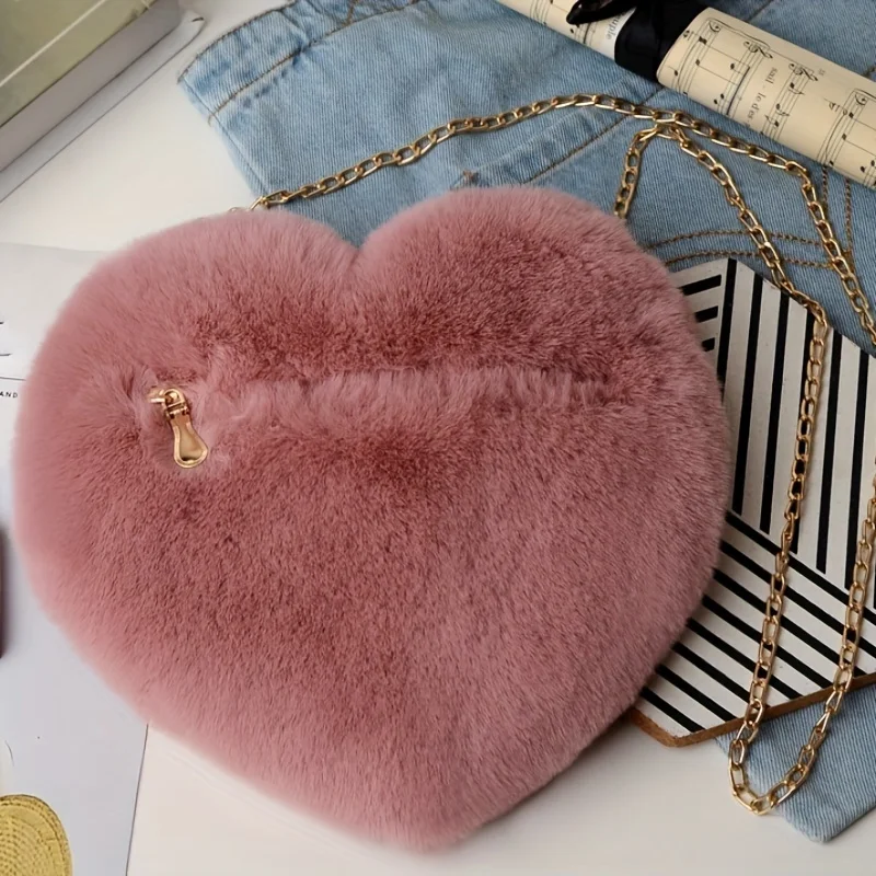 Fashionable Women\'s Faux Fur Cute Heart-shaped Portable And One Shoulder Plush Crossbody Bag Suitable for Giving To Girlfriends