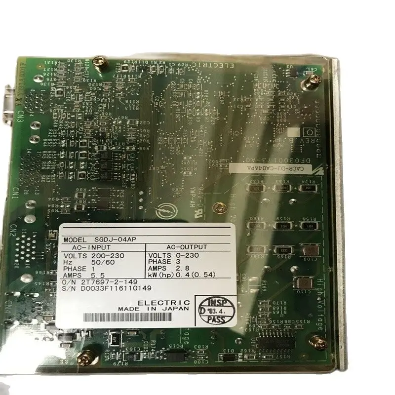 Servoazionamenti in buone condizioni SGDJ-04AP Disponibile