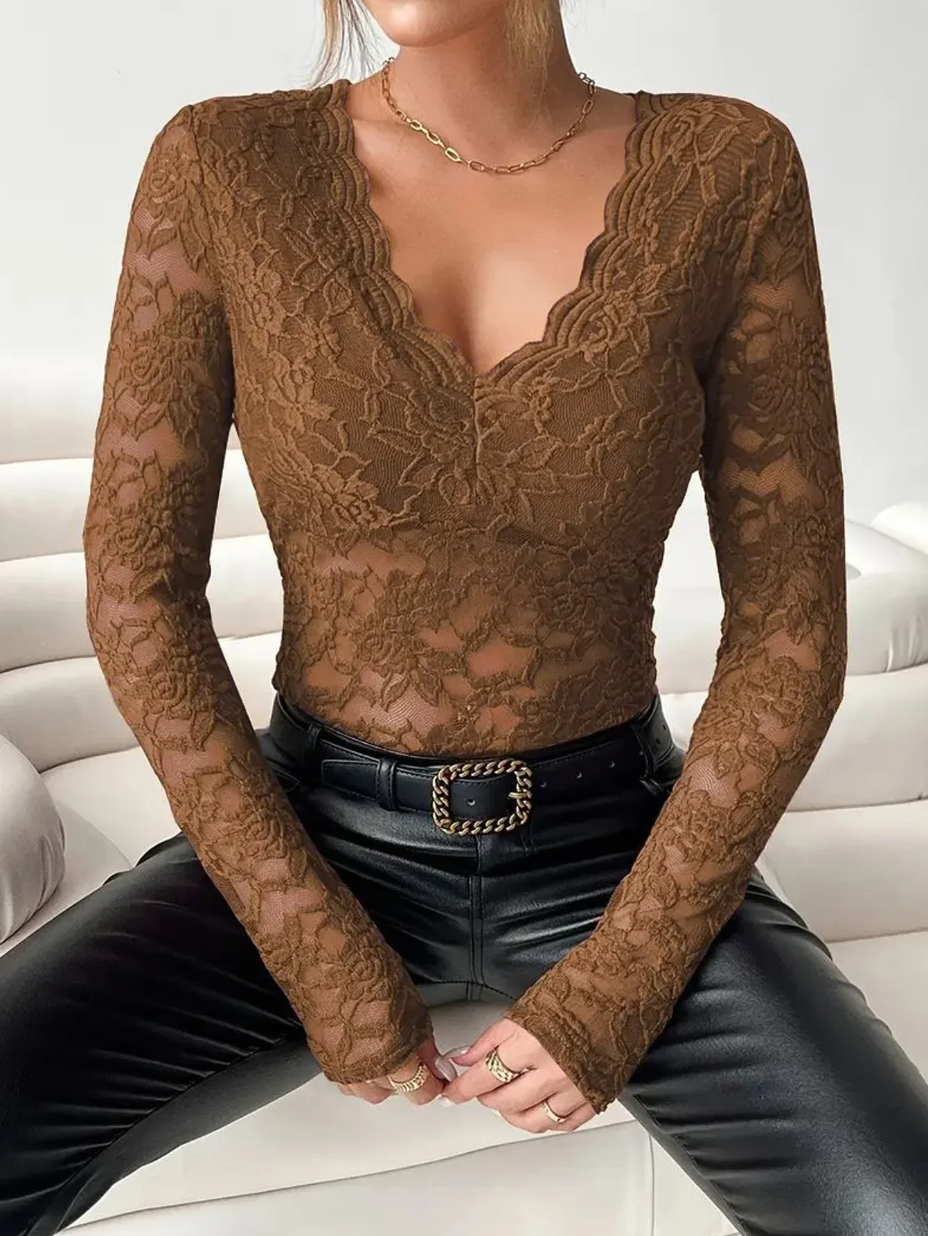 Damen Spitzen-Jumpsuit mit V-Ausschnitt, Langen Ärmeln, Transparentem Netzstoff und Blumenmuster, Figurbetonter Durchsichtiger Einteiler für Party, Clubwear und Alltag – Detail 10