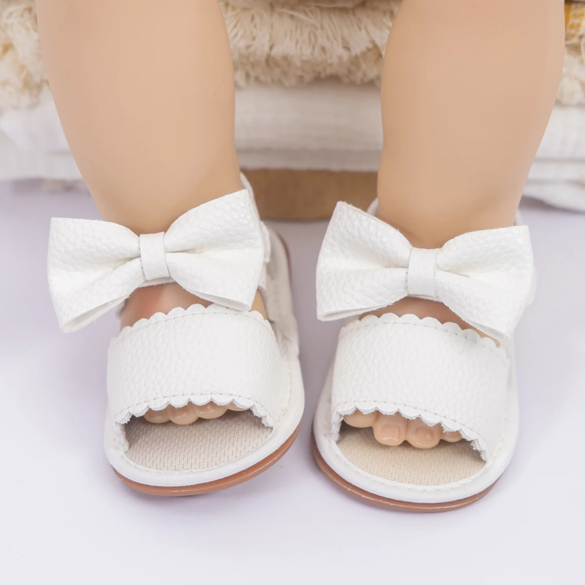 صنادل مطاطية ناعمة ضد الانزلاق ، أحذية للأولاد والبنات ، فستان بعقدة فراشية ، مسطح من 0-18 شهرًا ، شبشب شاطئ ، مشاية أولى ، أحذية سرير ، صيف