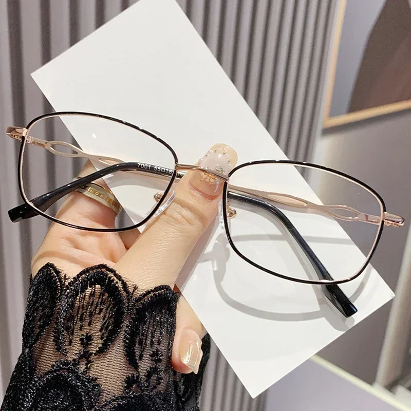 Hochauflösende Anti-Blaulicht-Lesebrille – modische tragbare Lesebrille mit Metallrahmen für Damen – Detail 1