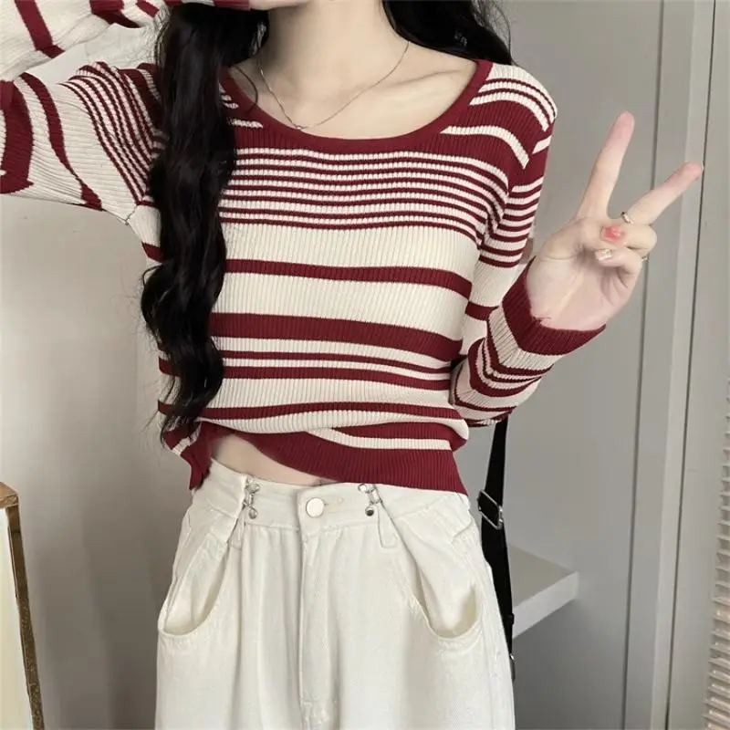 Spring and Autumn O-Neck Striped Women\'s 2024 Spliced Screw Thread Fashion Slim Minimalist Versatile Knitted Long Sleeve Tops