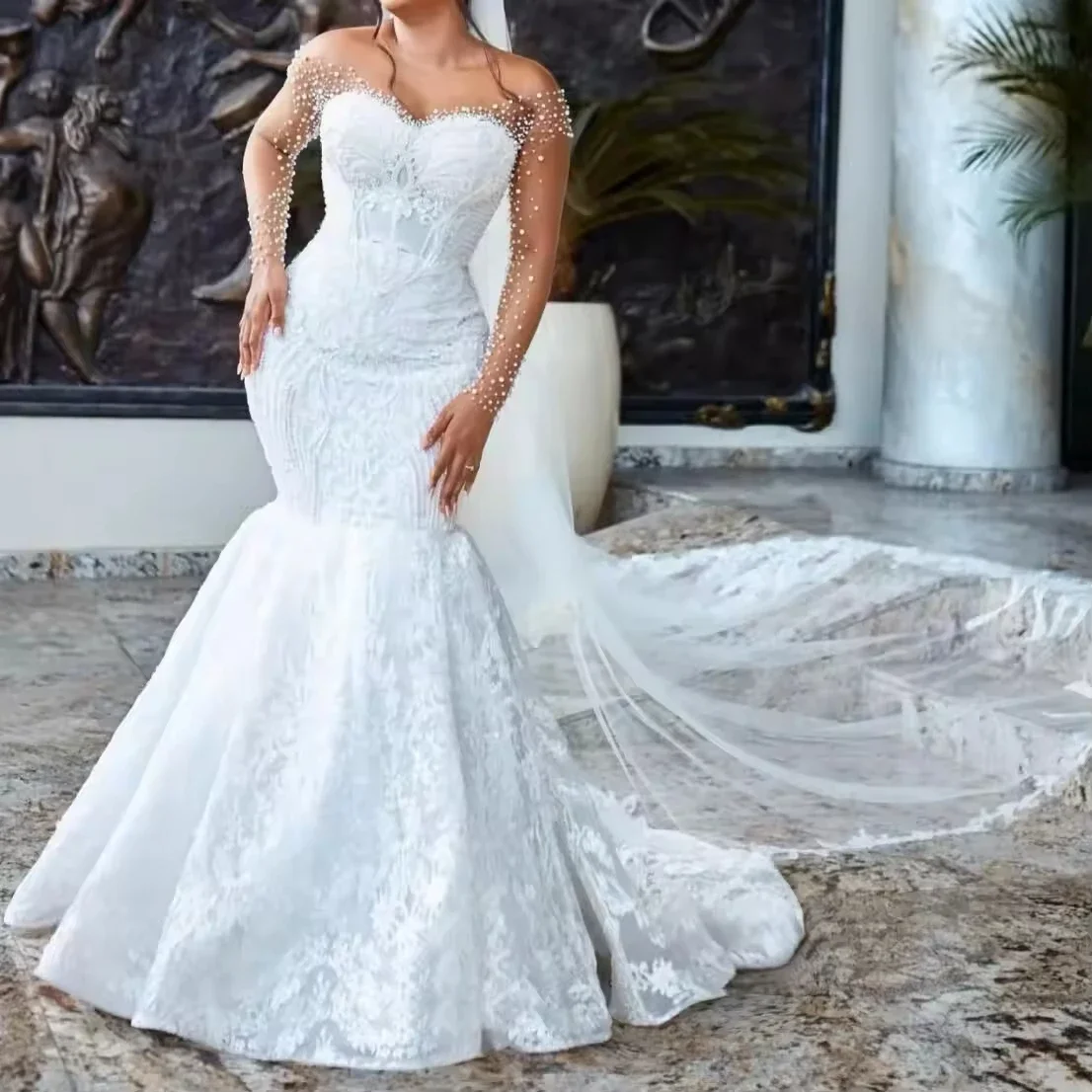 

Customized Plus Size African Sheer Neck Bride Wedding Dress Illusion Beaded Lace Appliques Mermaid Wedding Gowns