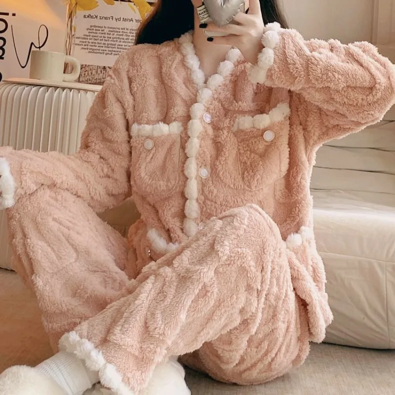 

2023 Autumn Winter New Solid Color Thick Coral Velvet Pajamas Female Sweet V-neck Can Be Worn Outside The Home Service Suit