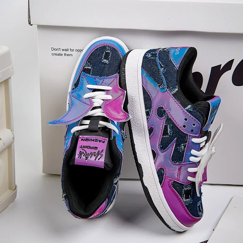 

2025 Fashion Purple Platform Designer Sneakers Men Women Anime Shoes Glitter Leather Unisex Low Skateboard Shoes Mens Trainers
