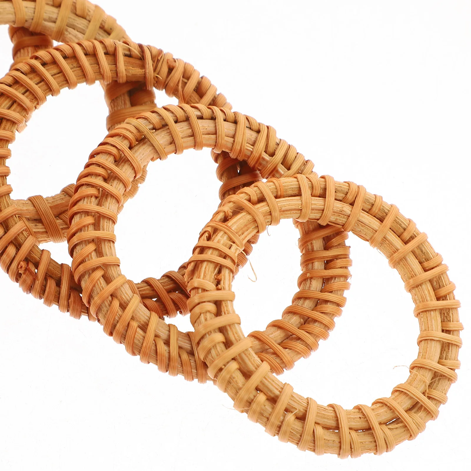 

6Pcs Woven Napkin Rings Wood Texture Napkin Holders for Dining Table Holiday Party Decor Rustic Centerpiece Accessory