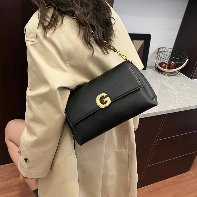 

Classic Designer Paris Fashionable Luxury Leather Women Messenger Bag Popular Classic Elegant Trendy Design Diaper Bag