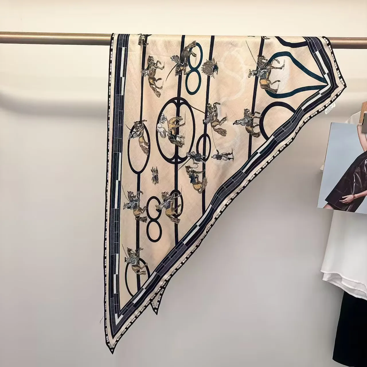 

Triangular Silk&Wool Shawl Winter Warm Scarf Women Large Scarves Hand Rolled Edges Stole Mother Lover Christmas Gift