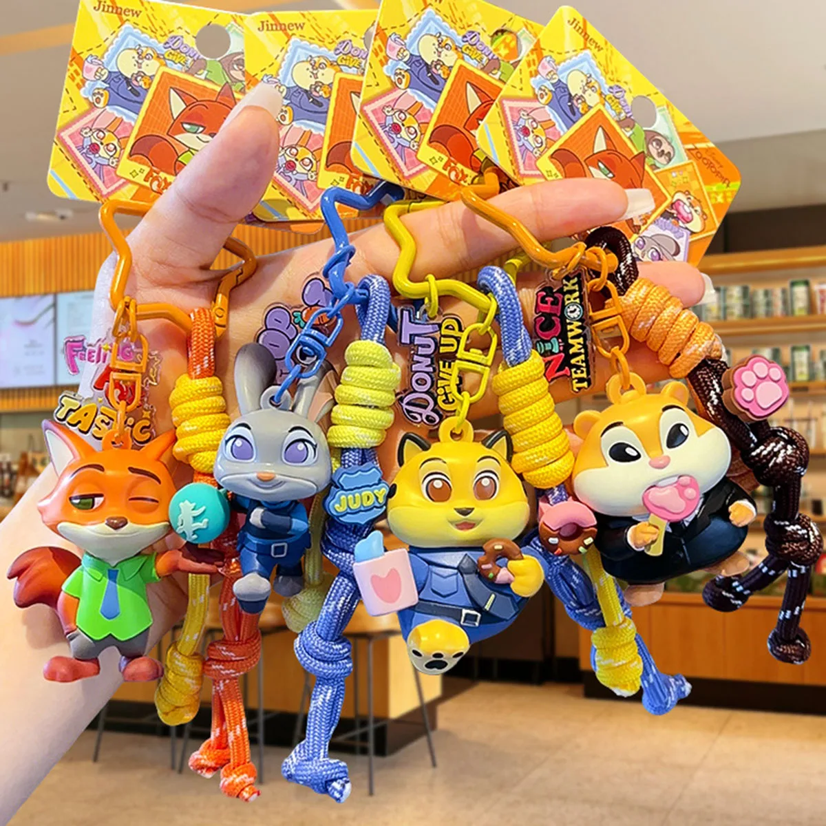 

Брелок для ключей с персонажем мультфильма Zootopia, аксессуар для сумки, тематические фигурки аниме, аксессуары, подарочные подвески, украшение для сумки