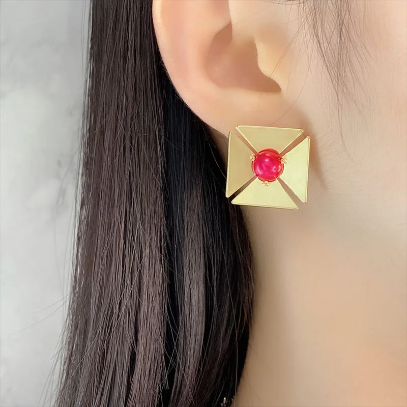 

Brass With 18K Small Size Red Stone Stud Earrings Punk Party Gown Runway rare Boucle d'oreille Korean Japan Style Fashion