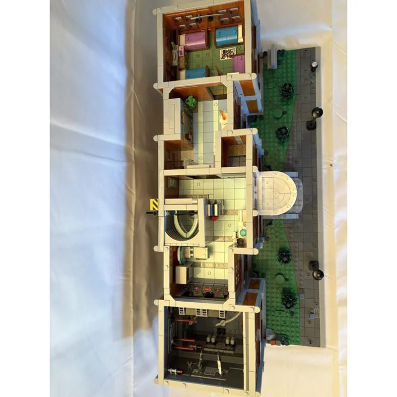 人気映画モデル MOC 組み立てブロック モジュール式マンション 改造モデル テクノロジーブロック クリスマス DIY おもちゃ 組み立てギフト