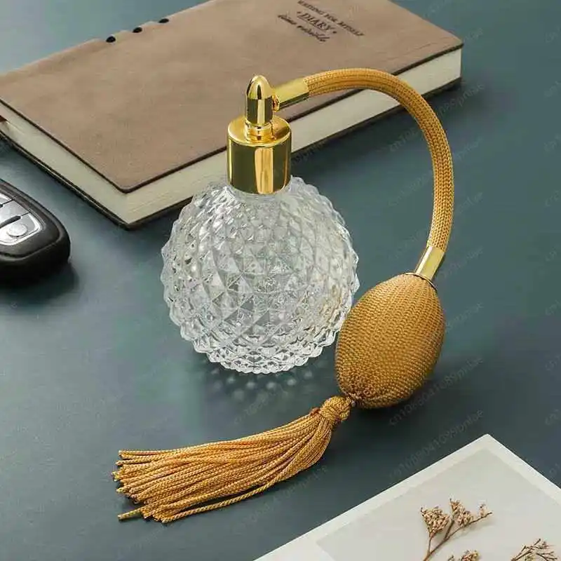 High-grade Pineapple Crystal Glass Perfume Spray Bottle, Sub-packaging Perfume Bottle Caliber with Long and Short Airbags