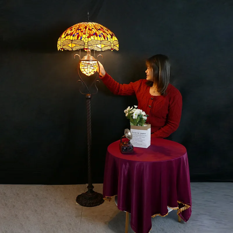 

European floor-to-ceiling living room bedroom bedside lamp Modern creative warm decoration LED sofa floor-to-ceiling table lamp