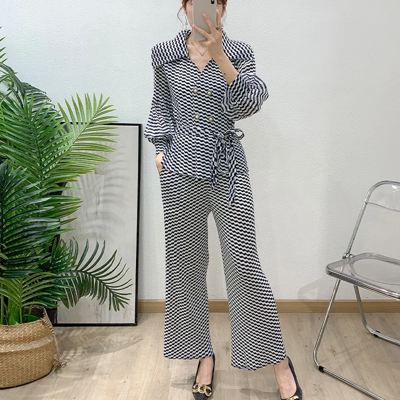 

YUDX Miyake Pleated Women's 2 Piece Bubble Sleeve Set 2025 Summer New Cardigan Jacket + Straight Pants Two Piece Set