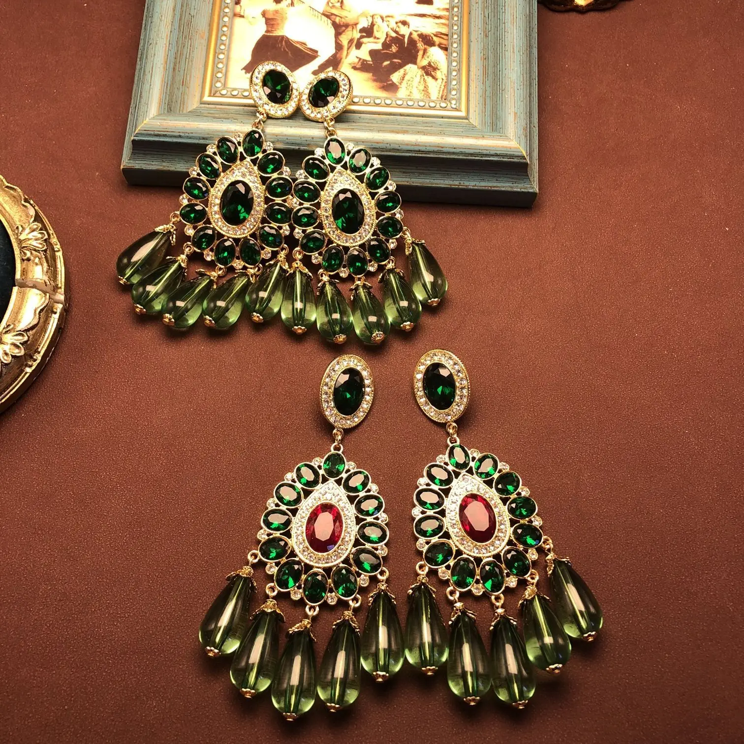 Medieval jewelry elegant Multilevel earrings emeralds, gemstones and diamonds ear stud